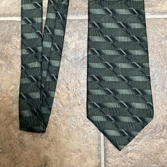 All Ties Buy One Get One 1/2 Off! Murano 100% Silk Tie - Picture 1 of 3